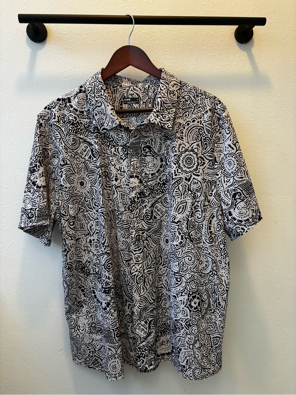 Janji Trekker Snappy Button Up